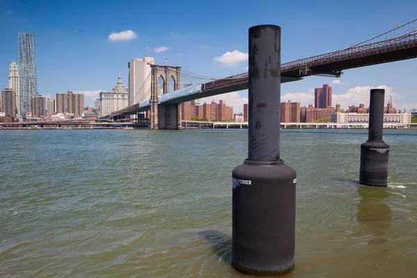 Historische brooklyn bridge, new york — Stockfoto