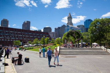 Rose Kennedy Greenway North End parklar reconnecte var