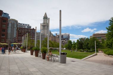 Rose Kennedy Greenway North End parklar reconnecte var