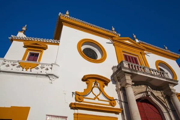 Arène de corrida, place de toros à Séville . — Photo