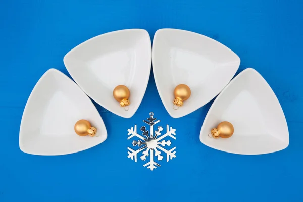 Décoration de Noël et bols triangulaires en céramique — Photo