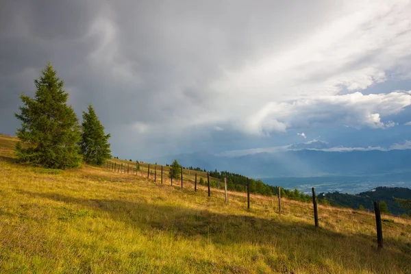 Herfst Landschap Carnic Antipersoneelmijnen Zware Regenval Oostenrijk — Stockfoto