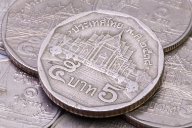 Tayland baht paralar masaya.