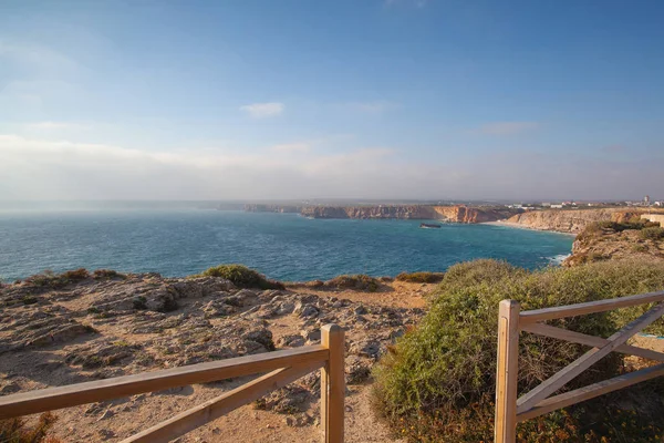 Pohled ze Sagres pevnosti, Algarve, Portugalsko — Stock fotografie