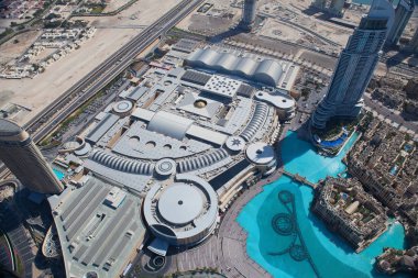 Şehir merkezinde en yüksek binası gelen Dubai üzerinde Üstten Görünüm 