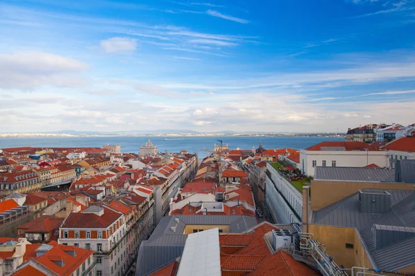 Vue du haut de l'ascenseur Santa Justa à Lisbonne — Photo