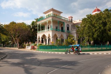 Cienfuegos, Cuba - 28 Ocak 2017: Güzel Palacio de Valle Cienfuegos,Cuba.Palacio de Valle bir mimari mücevher Punta Gorda içinde İspanyol Mağribi sanatı Gotik anımsatan Barok yer almaktadır...