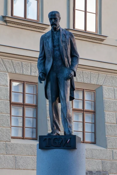 Prague, Çek Cumhuriyeti - Mart 4,2015: Tomas Garrique Masaryk, ilk Başkan Çekoslovakya, anıt, Prag Kalesi Hradcany Meydanı tarafından yerleştirilir.
