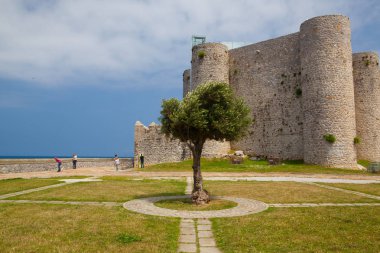 Ayrıntı Katedrali ve kale ve deniz feneri, Canan Urdiales, 
