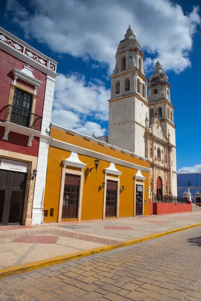 De onze-lieve-vrouw van de kathedraal van de Onbevlekte Ontvangenis in Campeche, — Stockfoto