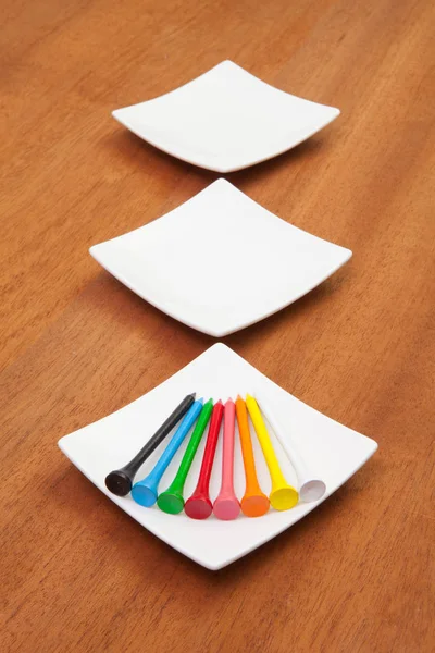 Taças de cerâmica para sushi food e golfe tees — Fotografia de Stock