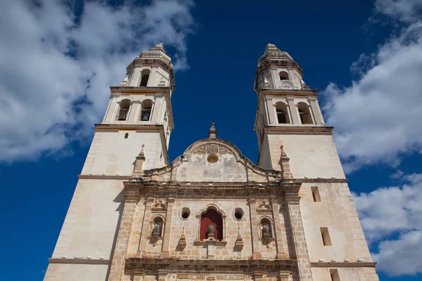 The Our Lady of the Immaculate Conception Cathedral in Campeche, — Stock Photo, Image