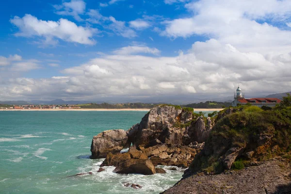 Vue du phare historique de Portofino, Santander, Espagne — Photo