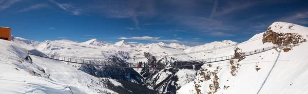 Bad Gastein Österrike April 2018 Bro Över Ett Berg Stup — Stockfoto