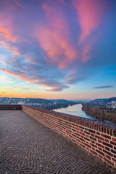 Widok z fortu Vysehrad rano, Praga, Czechy — Zdjęcie stockowe