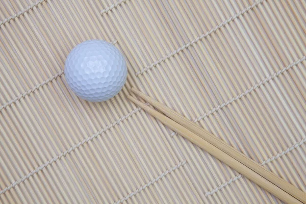 Vista Dall Alto Con Bacchette Bambù Palline Golf Stuoia Design — Foto Stock