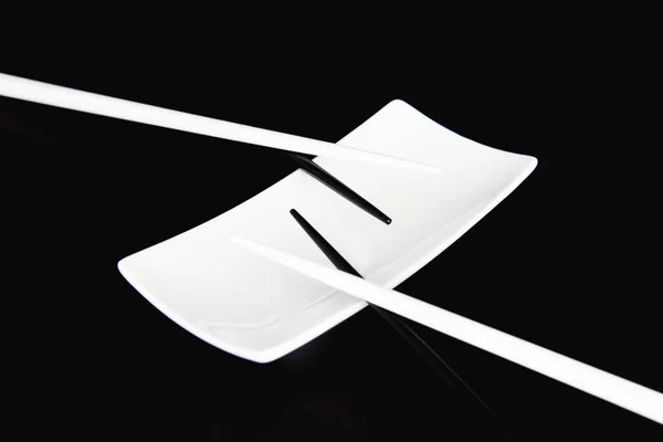 White Empty Sushi Plates Black White Bamboo Chopsticks Black White — Stock Photo, Image