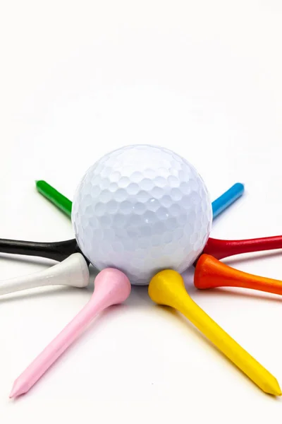 高尔夫球 带球者的高尔夫球 穿着彩虹色球衣的人 由高尔夫球和木制脚跟组成的明星 — 图库照片