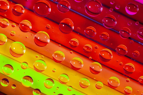 Lápices Color Bajo Vidrio Con Gotas Agua Concepto Oficina —  Fotos de Stock