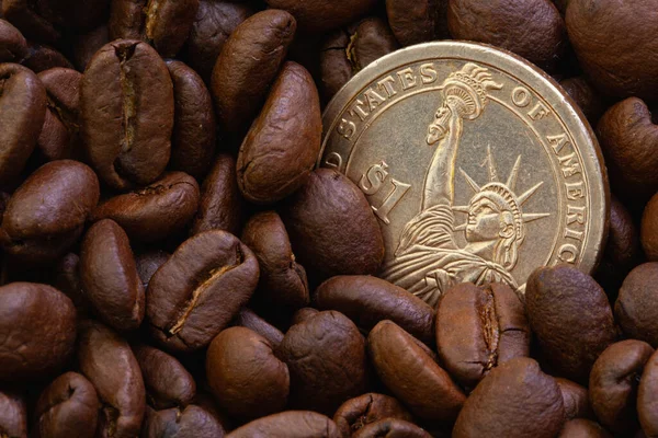 Kaffebönor Och Oss Dollar Rättvis Handel Råvaruhandel Färska Kaffebönor Kaffe — Stockfoto