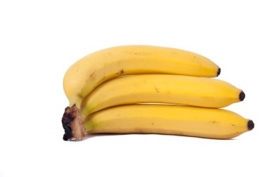 Beyaz arka planda izole edilmiş üç muz