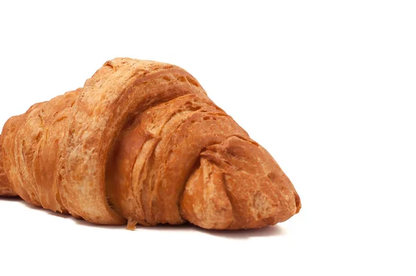 Färska och läckra croissant över isolerade vit bakgrund — Stockfoto
