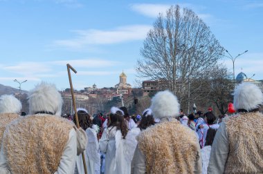 7 Ocak 2014. Tiflis, Gürcistan. Noel alayı Alilo caddeleri üzerinde katılımcıların Tiflis.