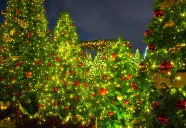 Oyuncaklar Noel ağaçları modacı Meydanı Moskova.