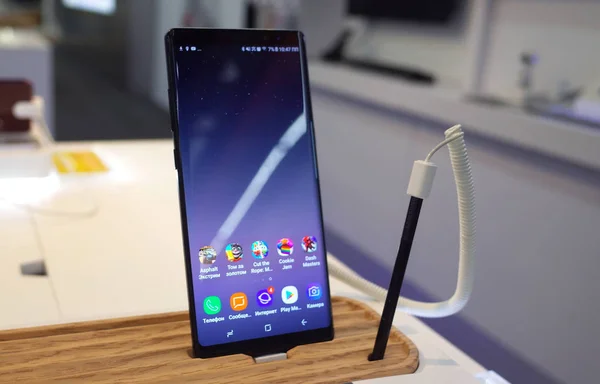 Marzo 2018 Moscú Rusia Nuevo Smartphone Empresa Samsung Galaxy Note —  Fotos de Stock