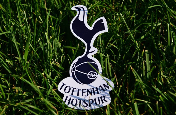 Tottenham hotspur logo hi-res stock photography and images - Alamy