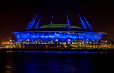 17 Nisan 2018. St. Petersburg, Rusya. 2020 yılında Avrupa Futbol Şampiyonası ve 2021 yılında Şampiyonlar Ligi finallerine ev sahipliği yapacak olan St. Petersburg Stadyumu (Gazprom Arena).