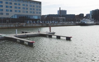 20 Nisan 2018 Tallinn, Estonya. Tallinn limanında boş liman