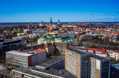 21 Nisan 2018 Tallinn, Estonya. Gözlem güvertesinden Eski Şehir manzarası