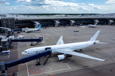 2 Temmuz 2019, Moskova, Rusya. Airbus A330-300 I-Fly uçağı Moskova 'daki Vnukovo havaalanında..