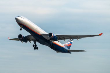 29 Ekim 2019, Moskova, Rusya. Uçak Airbus A330-300 Aeroflot - Moskova 'daki Sheremetyevo havaalanında Rus Havayolları.