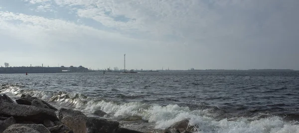 Waves Break Stone Shore Gulf Tallinn — Stock Photo, Image