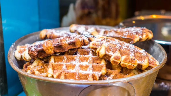 Wiener Waffeln Auf Einem Tablett Eimer Einer Konditorei — Stockfoto