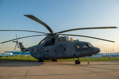 30 Ağustos 2019. Zhukovsky, Rusya. Rus ağır çok amaçlı nakliye helikopteri Mil Mi-26 Uluslararası Havacılık ve Uzay Salonu MAKS 2019.
