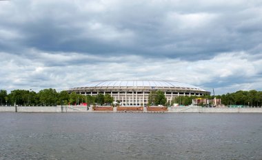 MOSCOW, RUSSIA - Haziran 04, 2017 Moskova 'daki Luzhniki spor kompleksinin büyük spor arenası