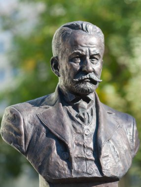 23 Eylül 2017 Moskova Rusya Zurab Tsereteli 'nin Moskova' daki Hükümetler Geçidi 'nde yaptığı Geçici Rus Hükümeti Bakanı Georgy Lvov' u çökertti..