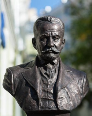 23 Eylül 2017 Moskova Rusya Zurab Tsereteli 'nin Moskova' daki Hükümetler Geçidi 'nde yaptığı Geçici Rus Hükümeti Bakanı Georgy Lvov' u çökertti..