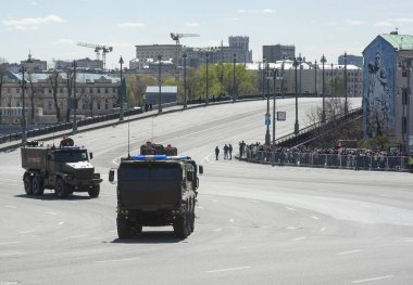 Moskova, Rusya - 07 Mayıs 2017 askeri geçit töreni Moskova Zafer Bayramı için prova sırasında mayın dayanıklı pusu korumalı (Mrap) tayfun (Afv aile).