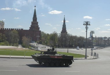 Moskova, Rusya - 07 Mayıs 2017 hava savaş aracı Bmd-4 askeri geçit töreni Moskova Zafer Bayramı için prova sırasında.