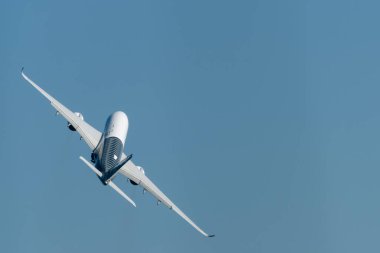 30 Ağustos 2019. Zhukovsky, Rusya. Uluslararası Havacılık ve Uzay Salonu MAKS 2019 'da uzun menzilli çift motorlu Airbus A350-900 XWB Airbus Industrie yolcu uçağı..