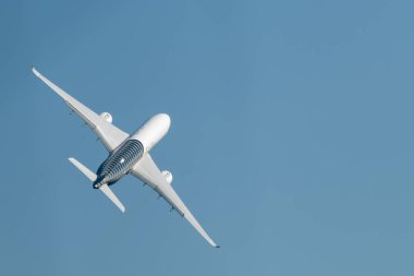 30 Ağustos 2019. Zhukovsky, Rusya. Uluslararası Havacılık ve Uzay Salonu MAKS 2019 'da uzun menzilli çift motorlu Airbus A350-900 XWB Airbus Industrie yolcu uçağı..