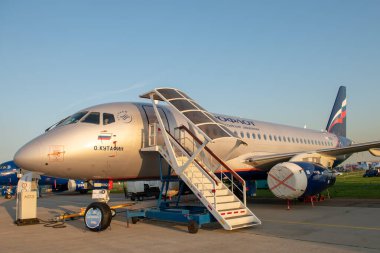 30 Ağustos 2019. Zhukovsky, Rusya. Rus kısa menzilli dar gövdeli yolcu uçağı Sukhoi Superjet 100 Aeroflot Rus Havayolları.