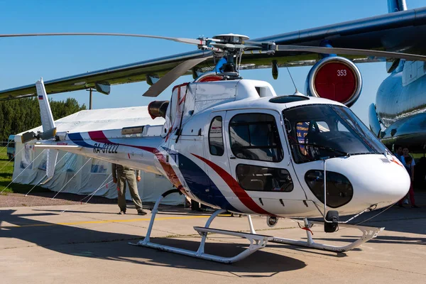 Augusti 2019 Zhukovskij Ryssland Fransk Multirole Helikopter Eurocopter As350 Ecureuil — Stockfoto