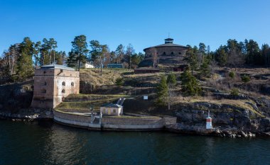 22 Nisan 2018 Stockholm, İsveç. Stockholm takımadalarından birindeki Fredricksborg Kalesi.