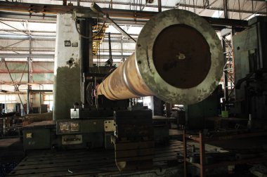 Fabrika içindeki kalelerindendir araçları