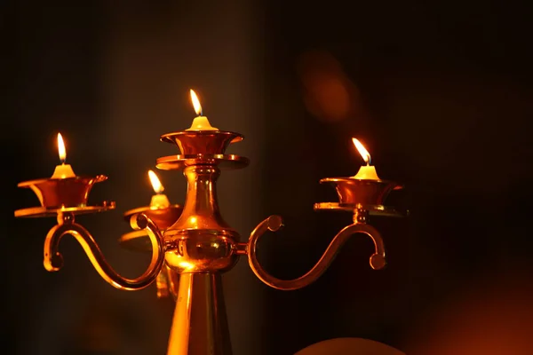 교회의 촛불들 — 스톡 사진